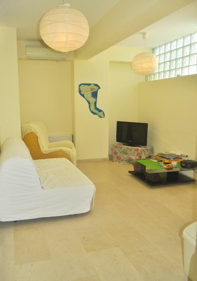 Lemoni Apartments Pelekas Bagian luar foto