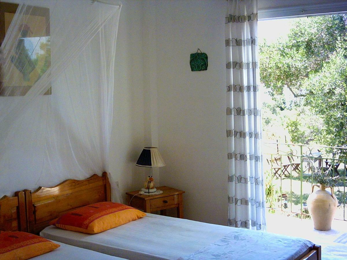 Lemoni Apartments Pelekas Bagian luar foto
