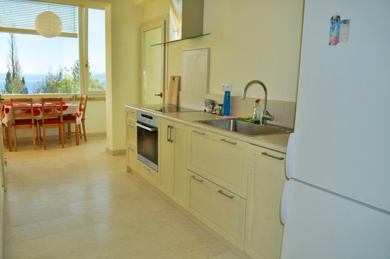 Lemoni Apartments Pelekas Bagian luar foto